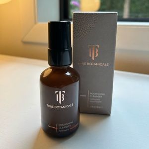 True Botanicals Renew Nourishing Cleanser